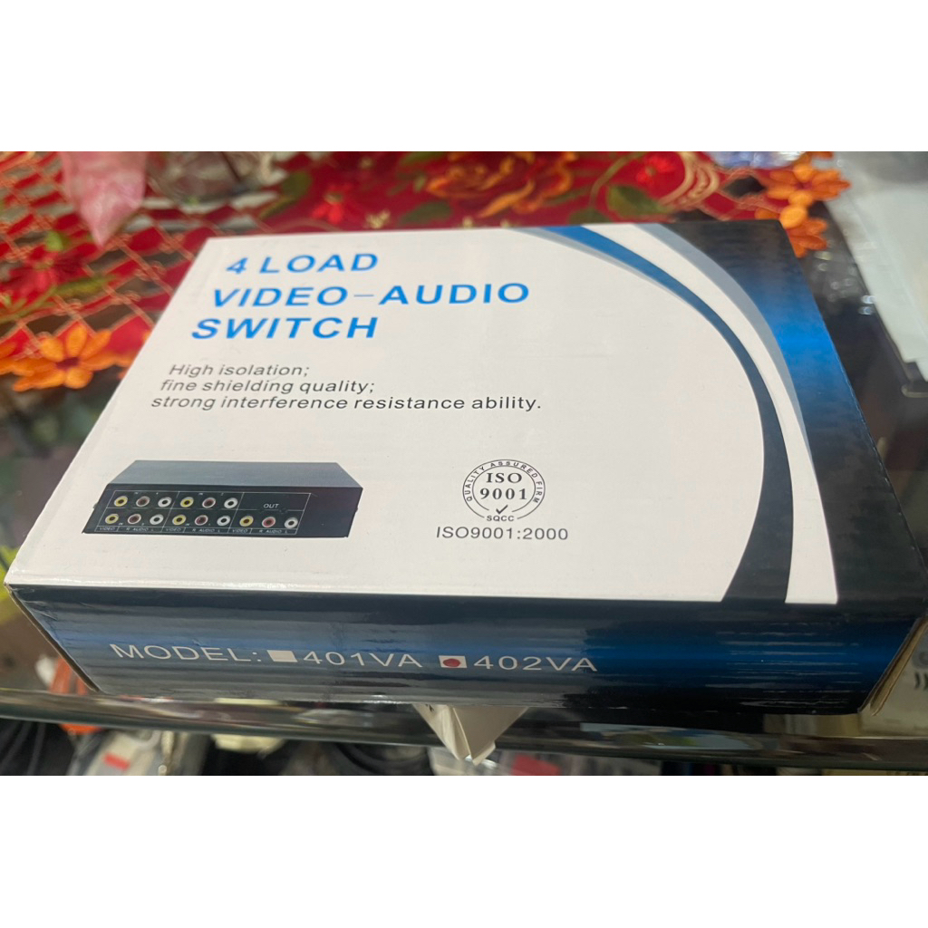 4 LOAD Video Audio Switch 4 Port RCA