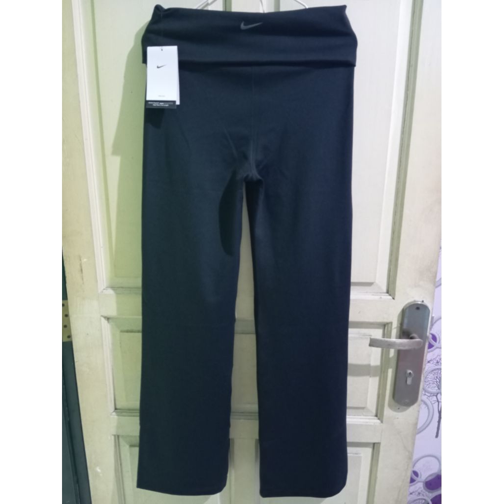 Celana Training Nike Wanita One Dri-Fit