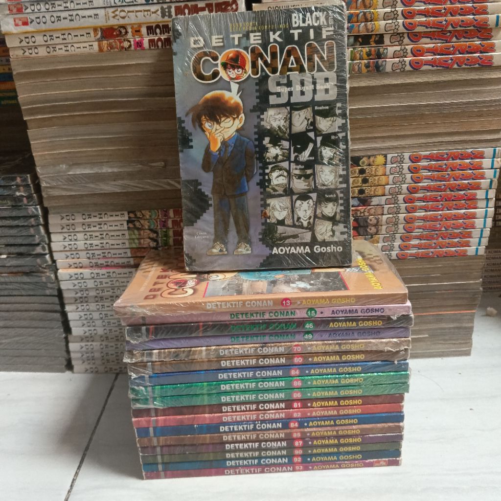 Komik Detektif Conan SDB Black; Detektif Conan vol 13 15 46 49 70 80 81 82 84 85 86 87 90 92 93