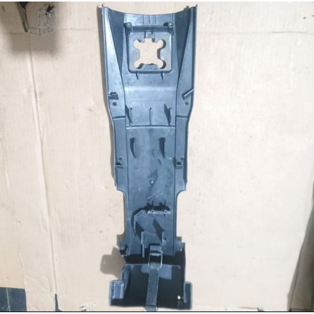 Spakbor kolong R15 lama V2 original second,slebor kolong slebor tengah slebor bawah undertail wadah 