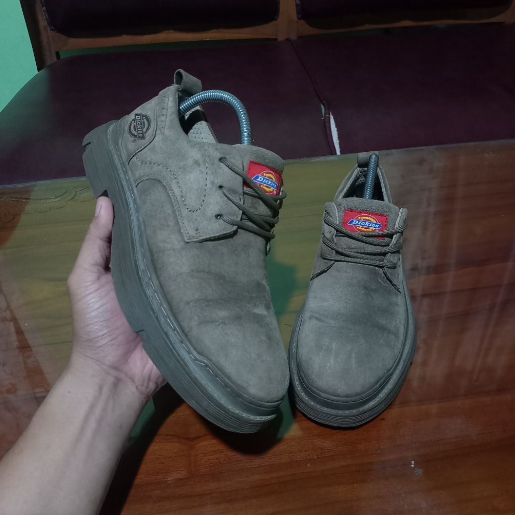 DICKIES SEPATU SECOND BRANDED SNEAKERS PRIA WANITA TERBARU