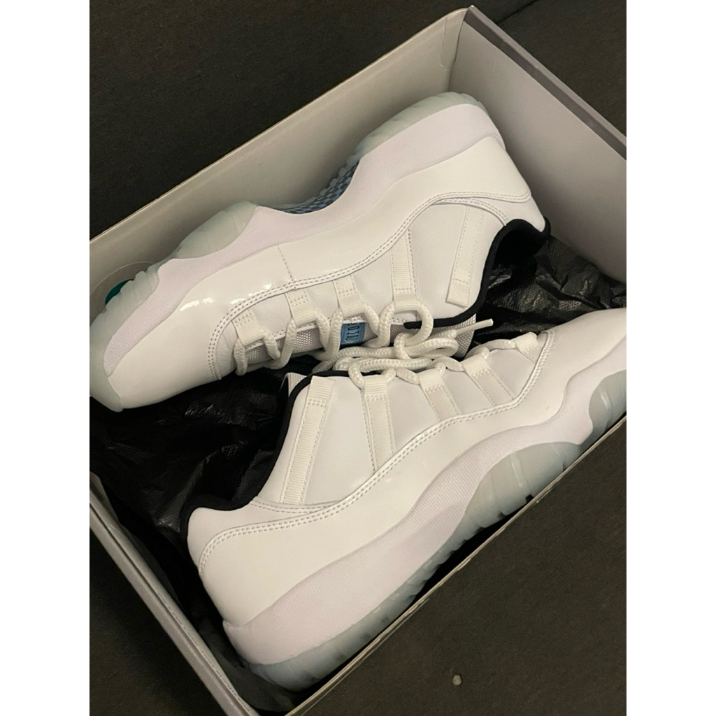 Nike Air Jordan 11 Retro Low Blue Legend