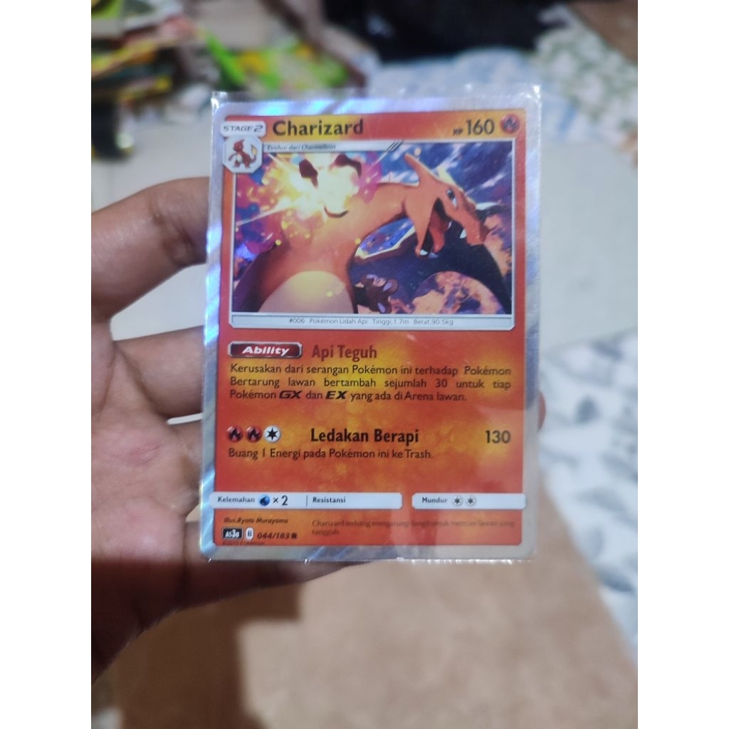 kartu pokemon charizard foil