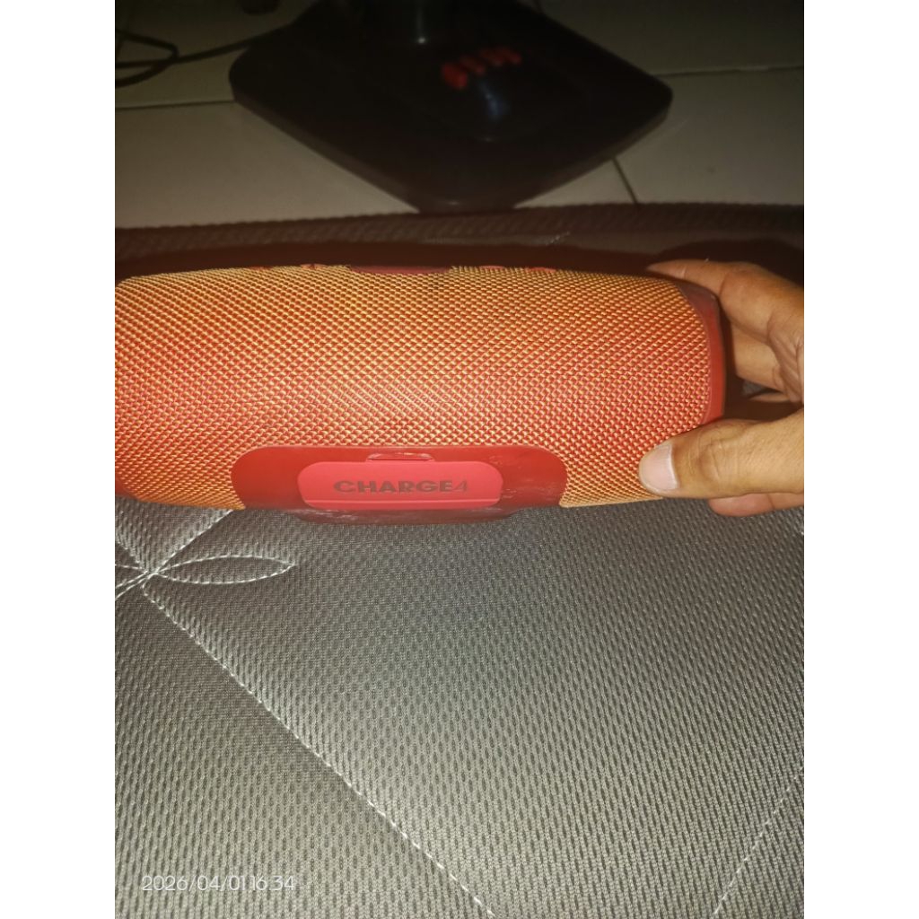 JBL CHARGE 4