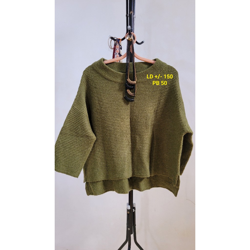 DePreloved 19 - Atasan Wanita/Blouse Wanita/ Kemeja Kerja/ Sweater Wanita Rajut Motif Kotak Hijau Ar
