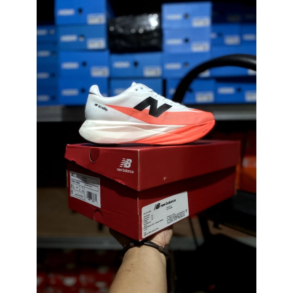 SEPATU RUNNING NEW BALANCE FUELCELL SC ELITE V5 CARBON PLATE ORIGINAL 100% BNIB RESMI