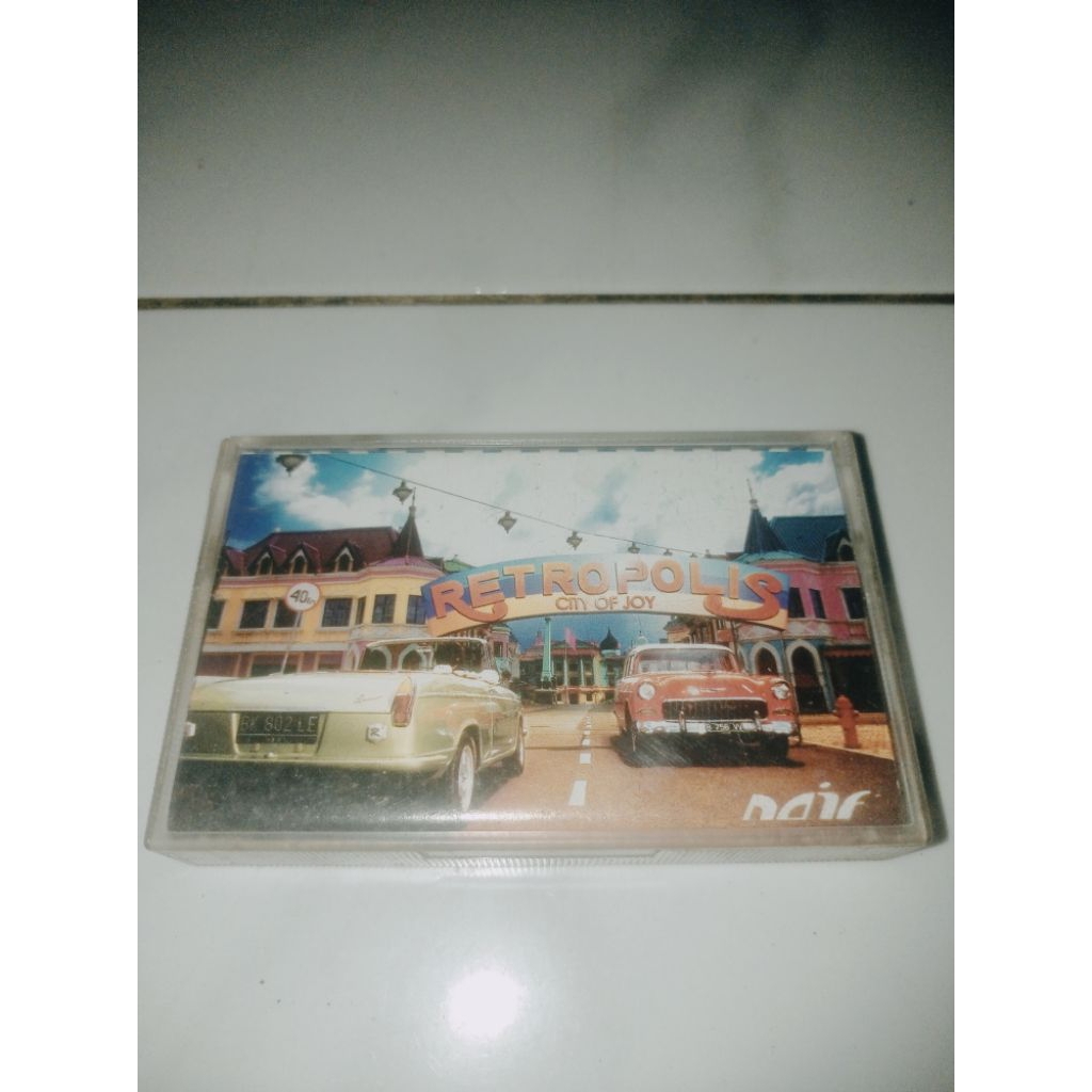 Kaset Pita NAIF Retropolis