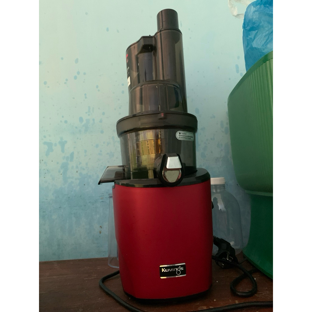 preloved kuvings slow juicer revo 820
