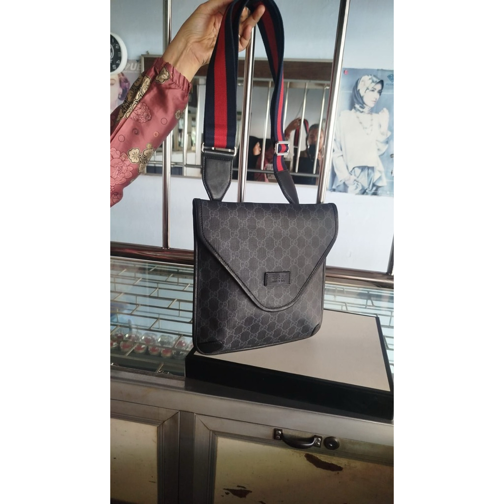 Tas gucci supreme original