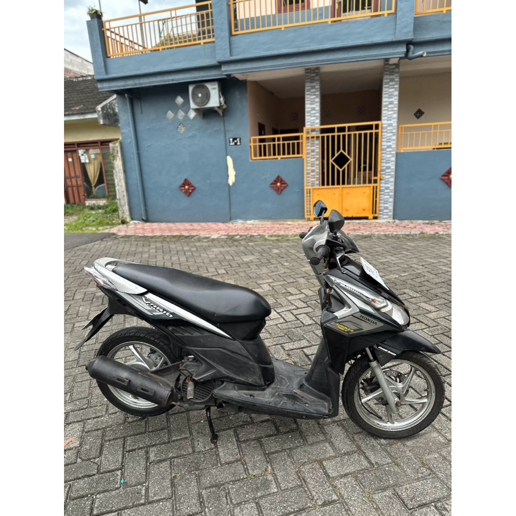 Motor Vario Cbs Tahun 2009 Plat P Bondowoso Lengkap STNK BPKB