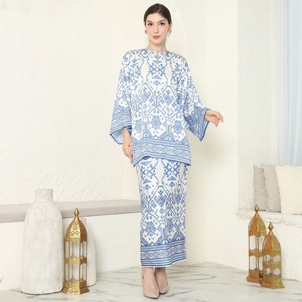 Kebaya Putih | Kebaya Biru | Kebaya Blue White | Kebaya Premium | Kebaya Wisuda | Kebaya Modern | Ke