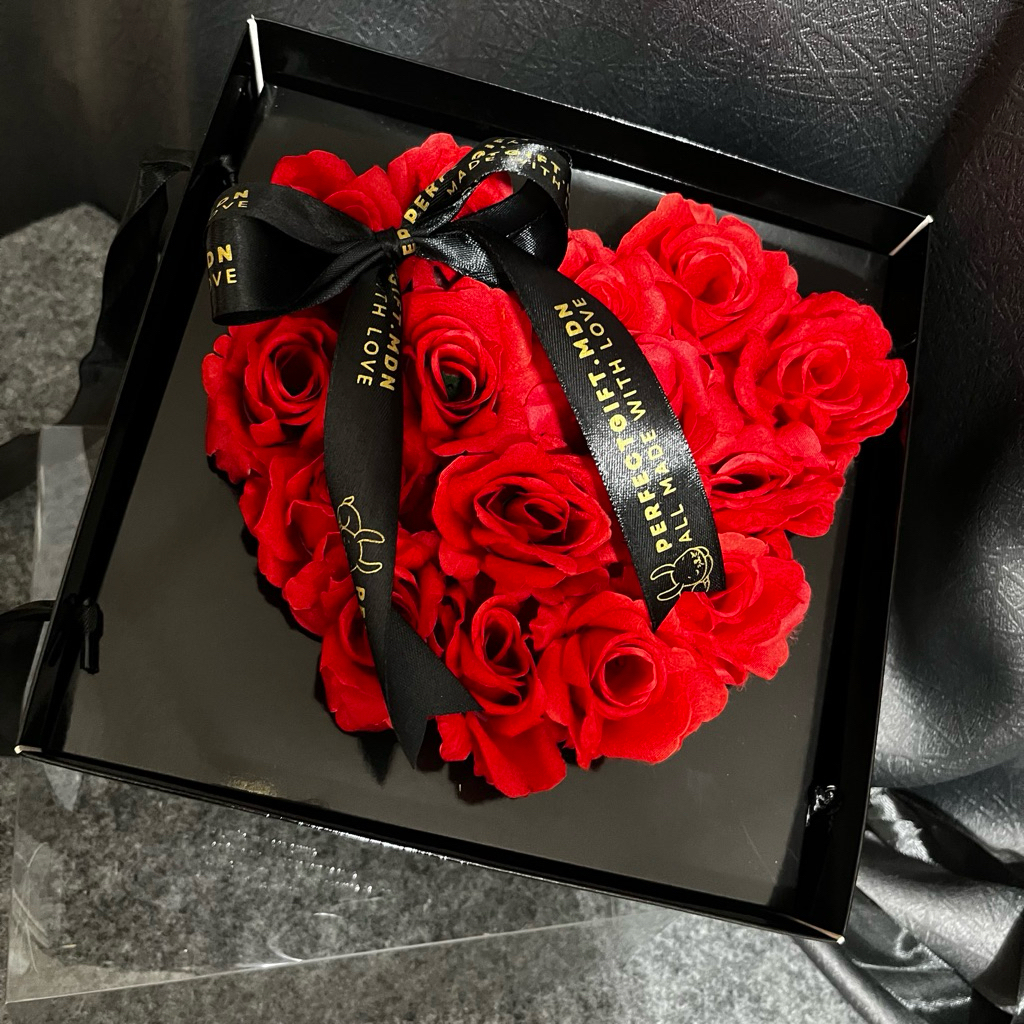 Gift Box Flower Coklat Ferrero Rocher / Love Box  Ulang Tahun