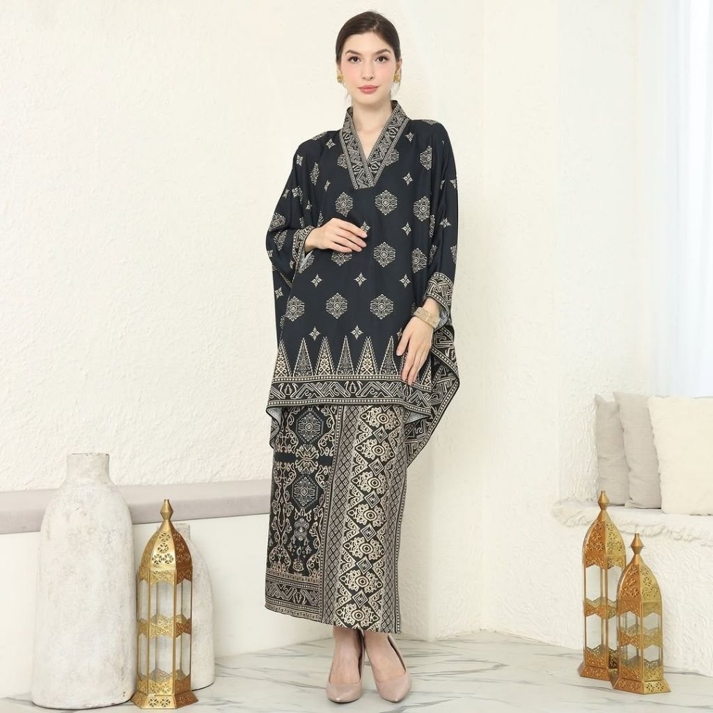 Kebaya Hitam | Kebaya Black | Kebaya Premium | Kebaya Wisuda | Kebaya Modern | Kebaya Wanita | Baju 