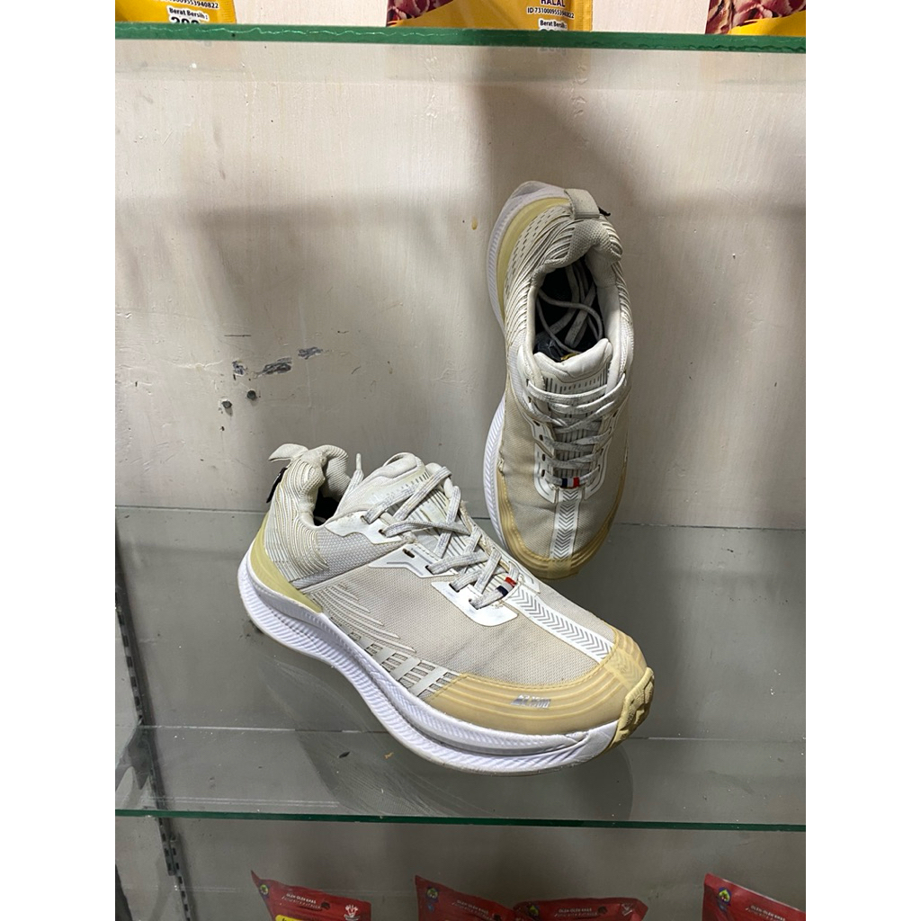 SEPATU OUTDOOR TRAIL RUN EIDER SIZE 39