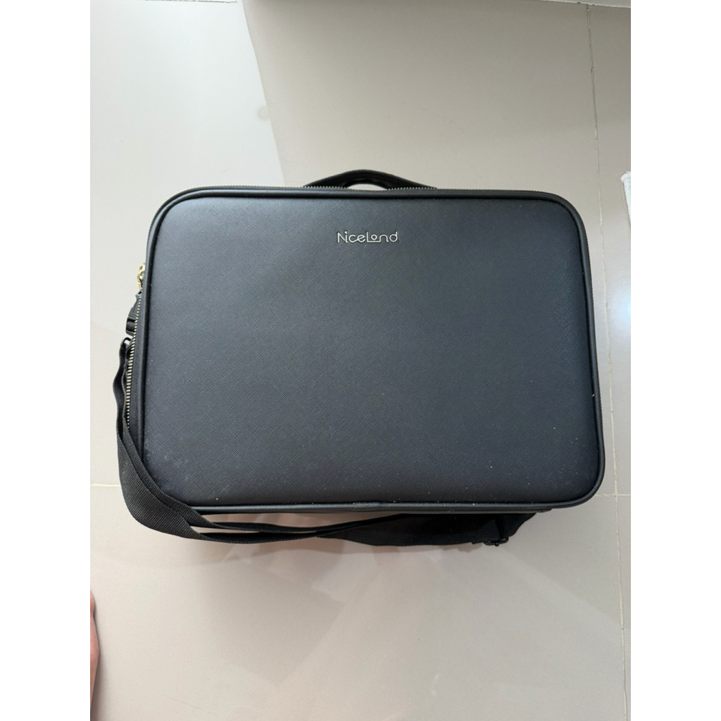 Preloved Beauty Case