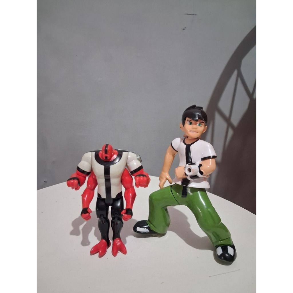 [Preloved] Mainan Ben10 1 Set
