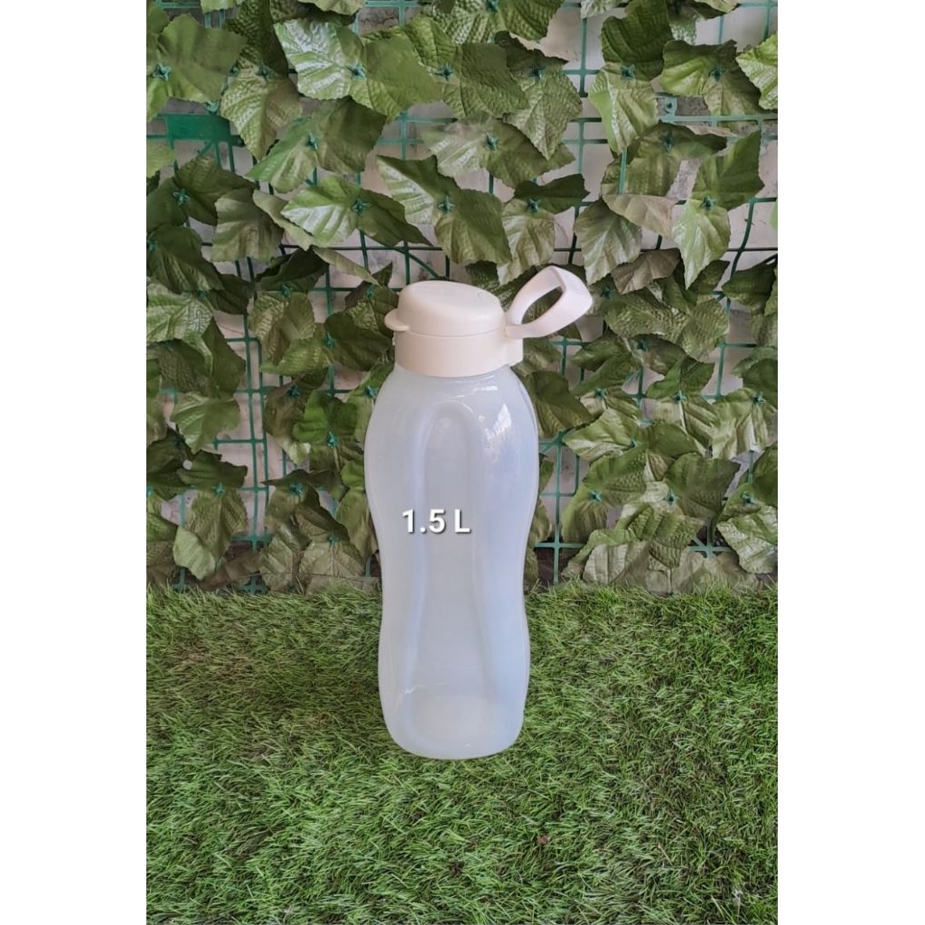 eco bottle 1.5 L tupperware