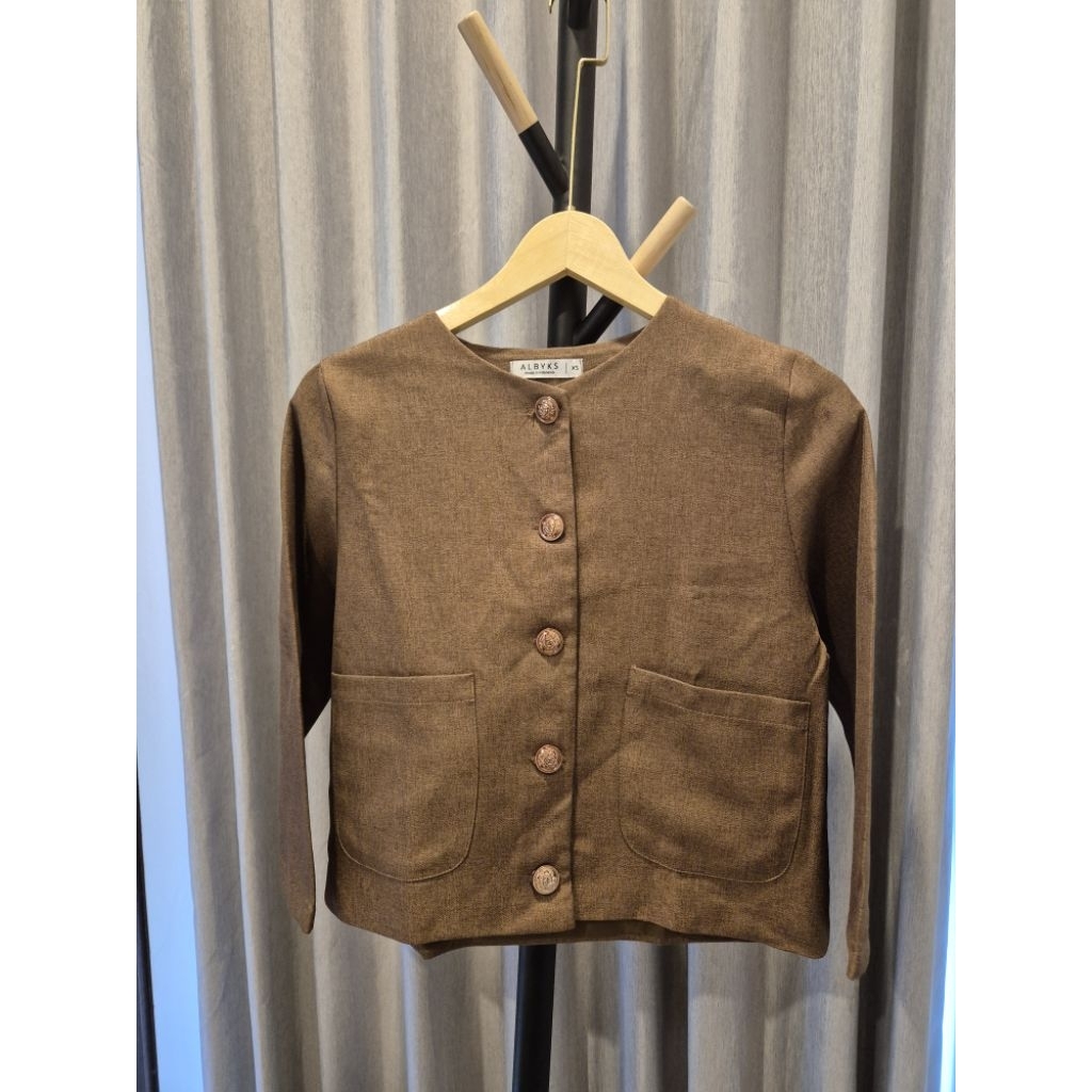 ALBYKS Cropped Blazer