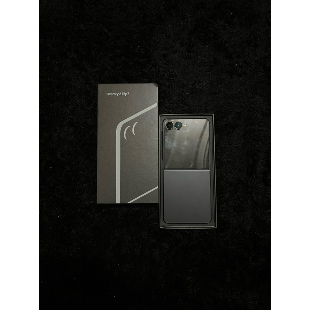 Samsung Galaxy Z Flip 7 12/256 Gb Second Resmi