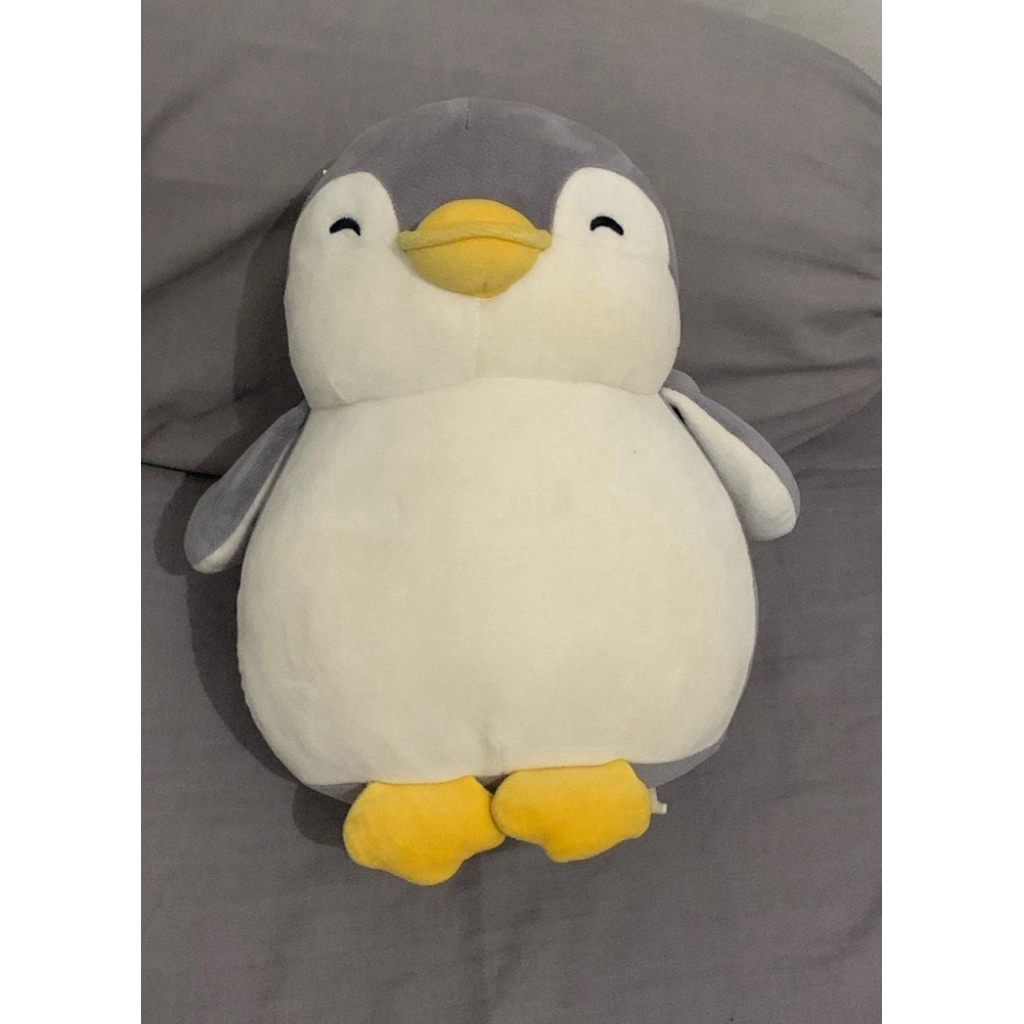 Boneka Penguin Miniso