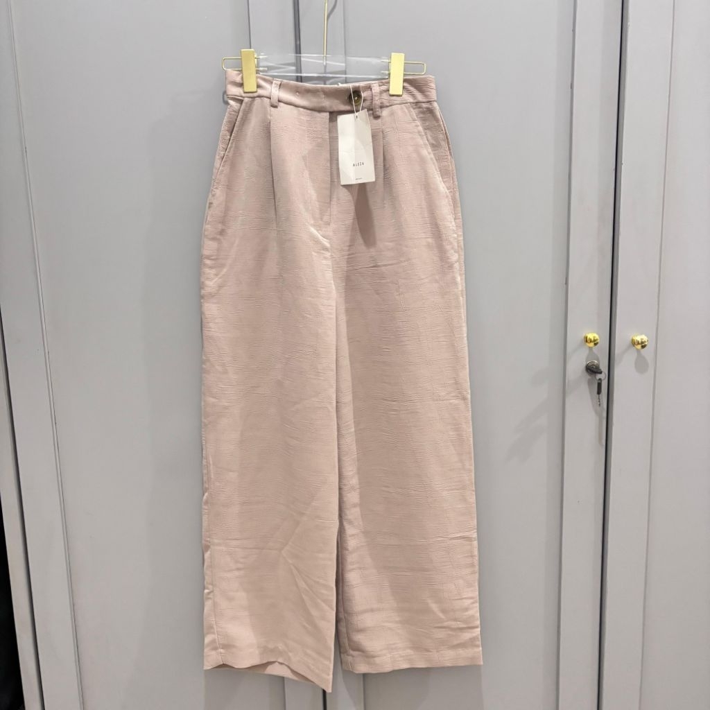 (NEW) Zoura Pants Beige Aleza Label Celana Kulot Wanita