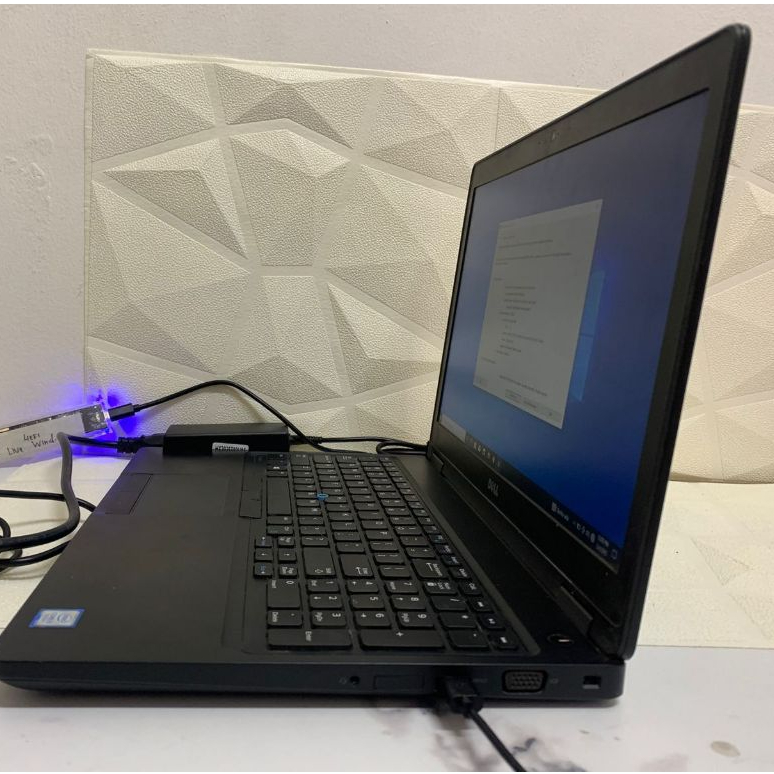 LAPTOP DELL LATITUDE 5580 CORE i5 gen 7 RAM 8/SSD 256GB BEKAS| MULUS