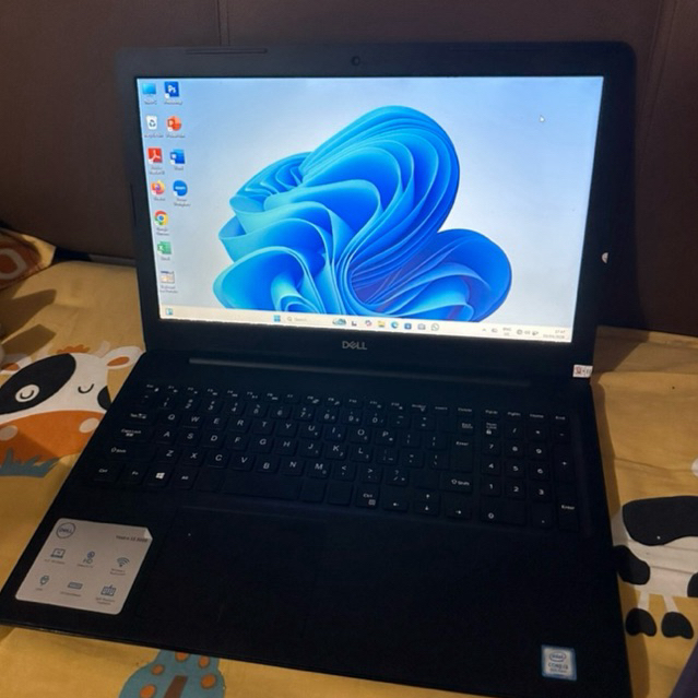 Laptop Dell Vostro 3580/3578 Intel Core i3 RAM 8GB 15,6 inch Bekas Second