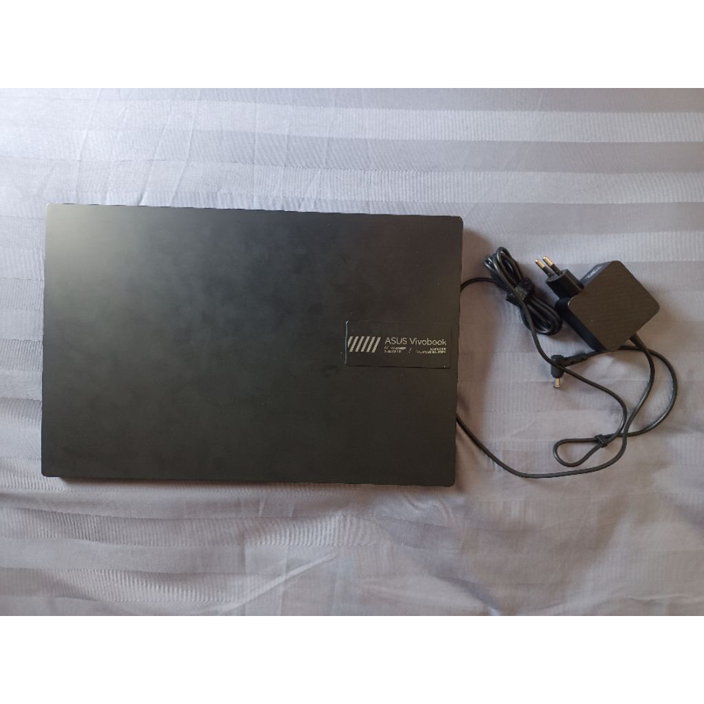 Asus Vivobook Go 14 E1404FA-FHD351 Ryzen 3 7320U 8GB SSD 512GB W11+OHS Second