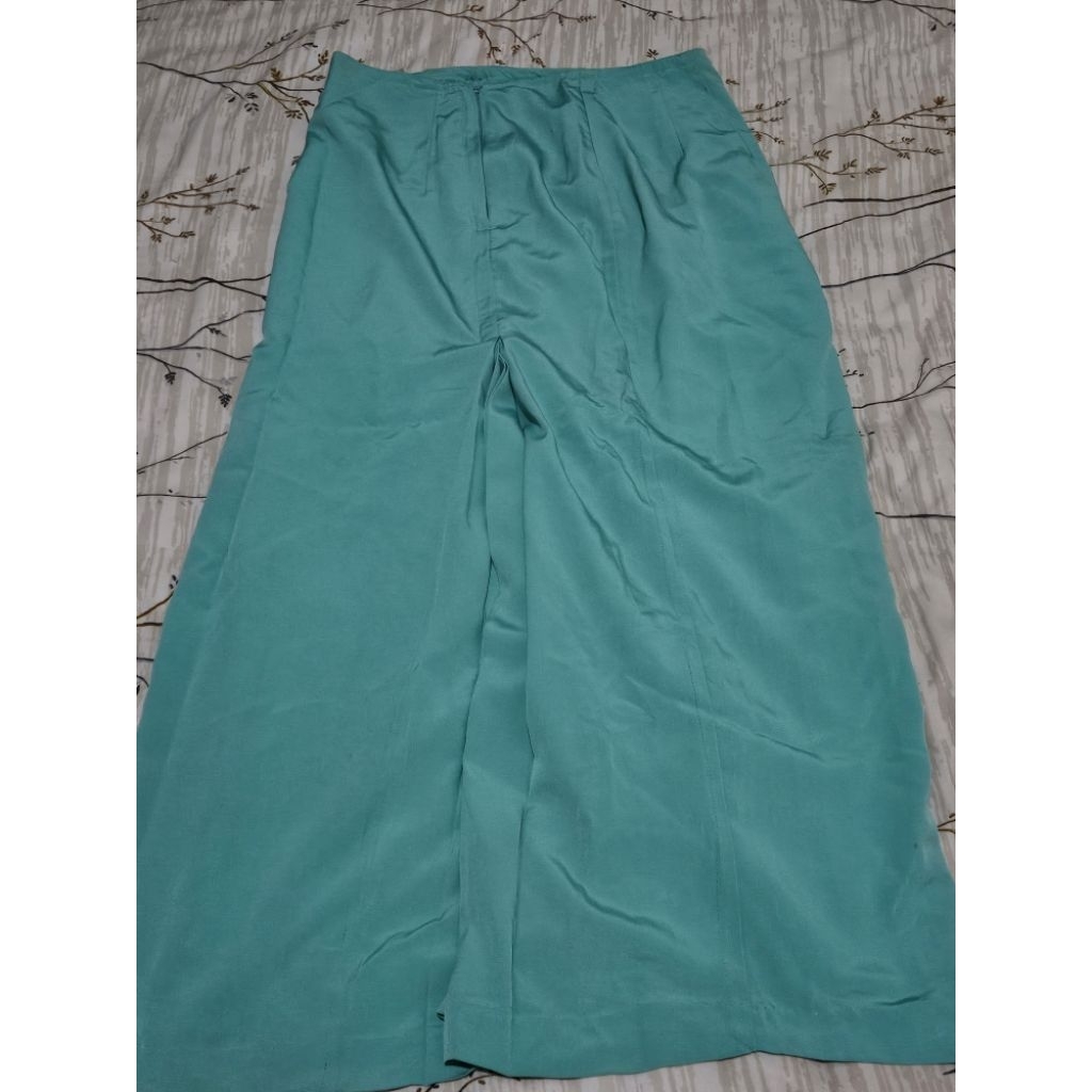 ROK PANJANG POLOS HIJAU TOSCA DAN ROK PUTIH