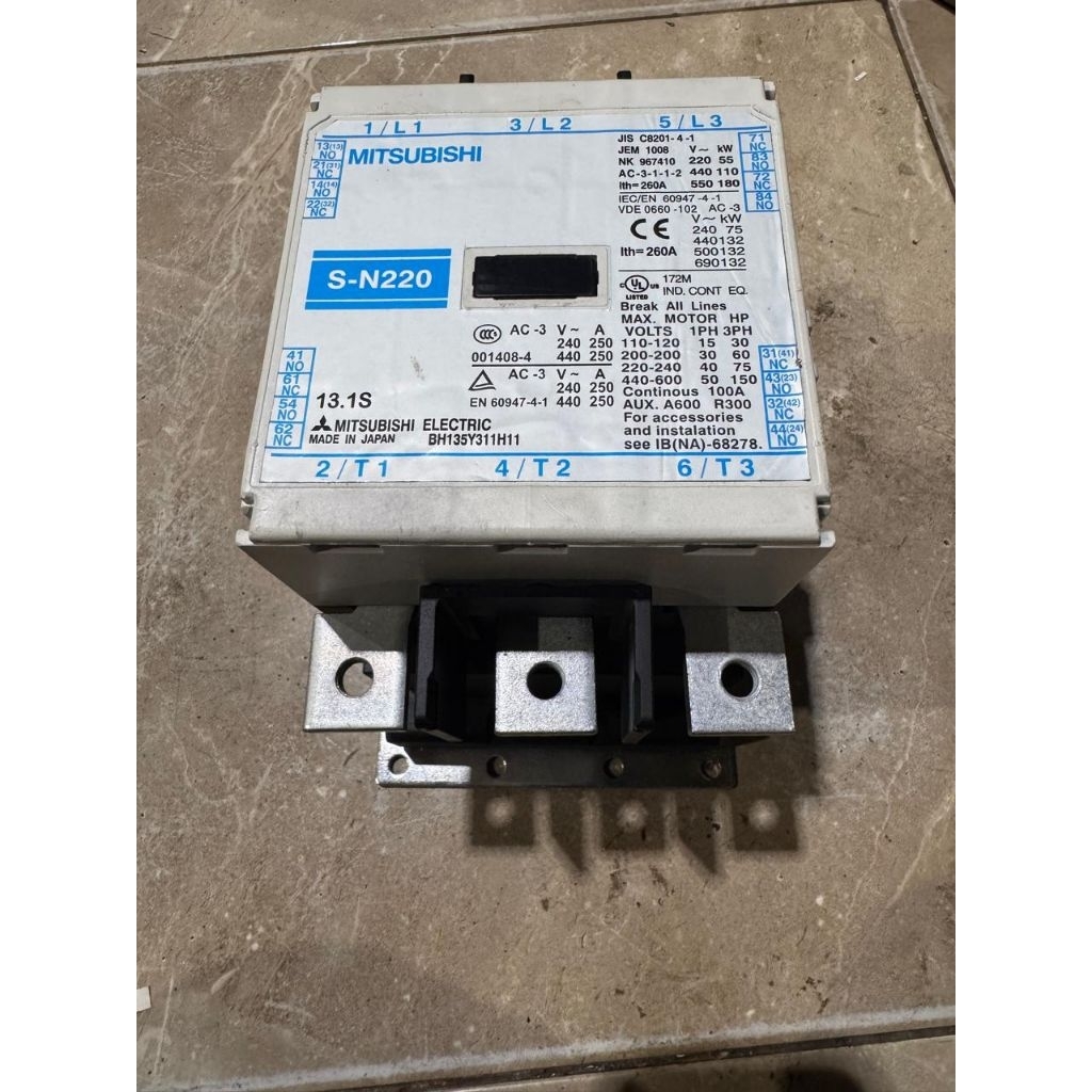 Contactor/Kontaktor SN-180 Original Mitsubishi 260a