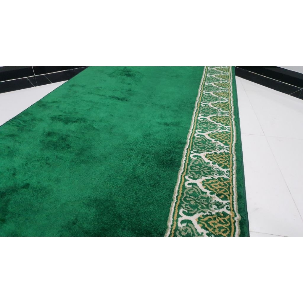 Karpet Sajadah Masjid Rajakhand – Tebal, Lembut & Nyaman untuk Sholat