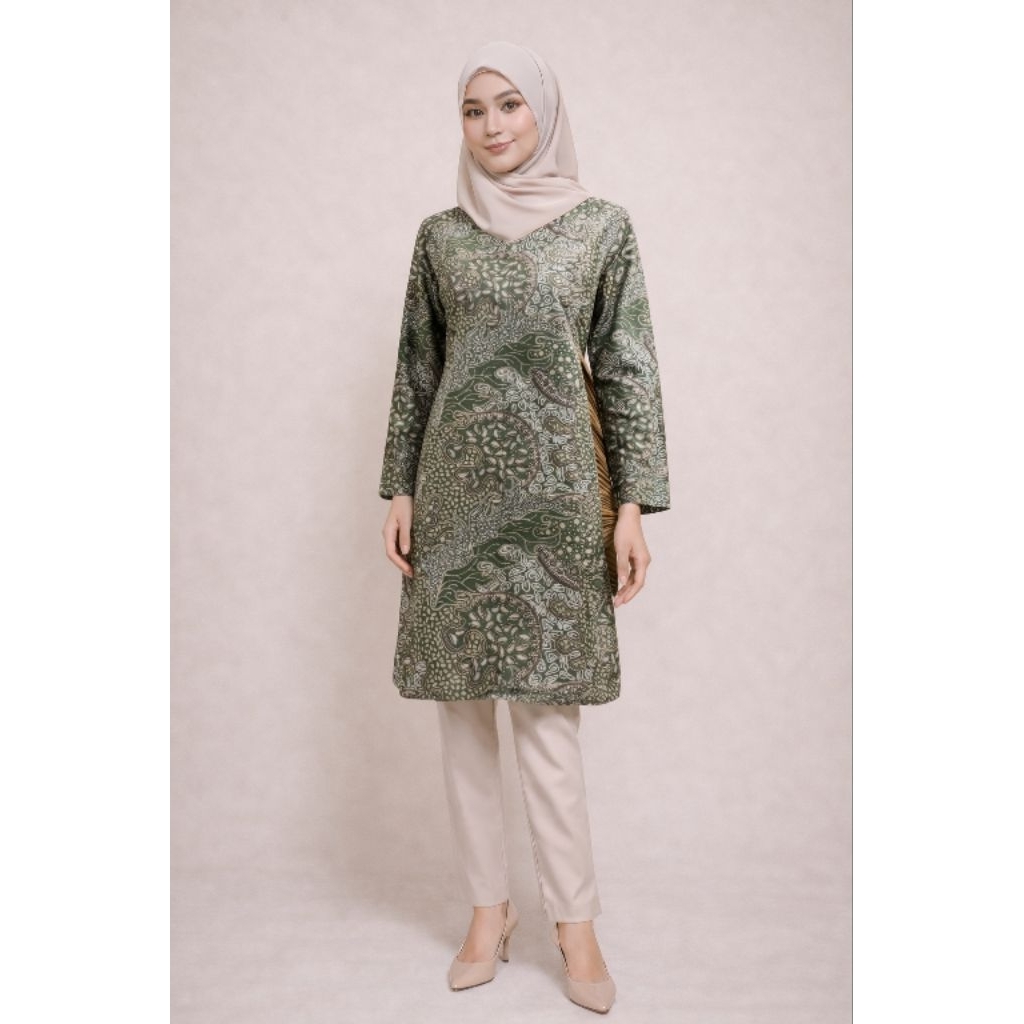 BATIK COUPLE WANITA DAN PRIA, BATIK TUNIK WANITA HIJAU, BATIK HIJAU, BATIK PRIA, KEMEJA BATIK PRIA