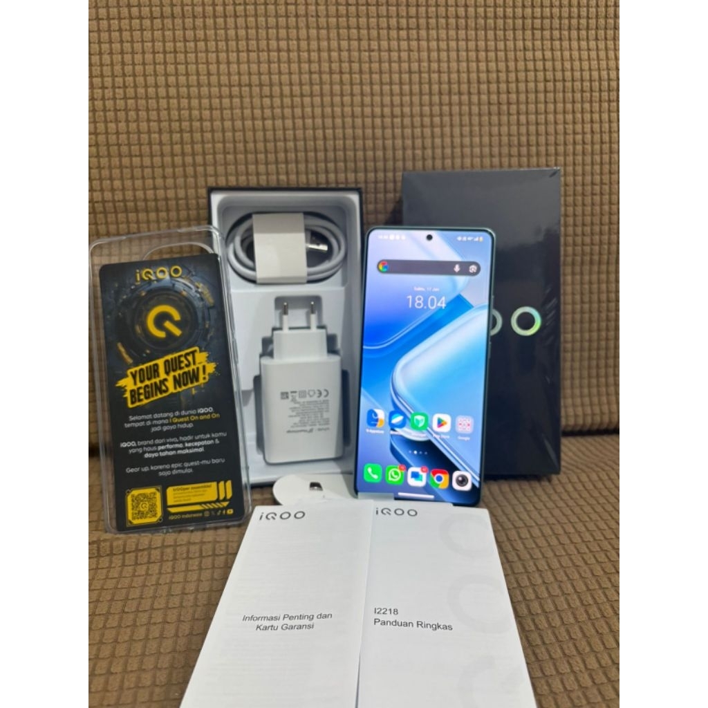 iqoo z9 5g 8/128gb second fullset warna hitam
