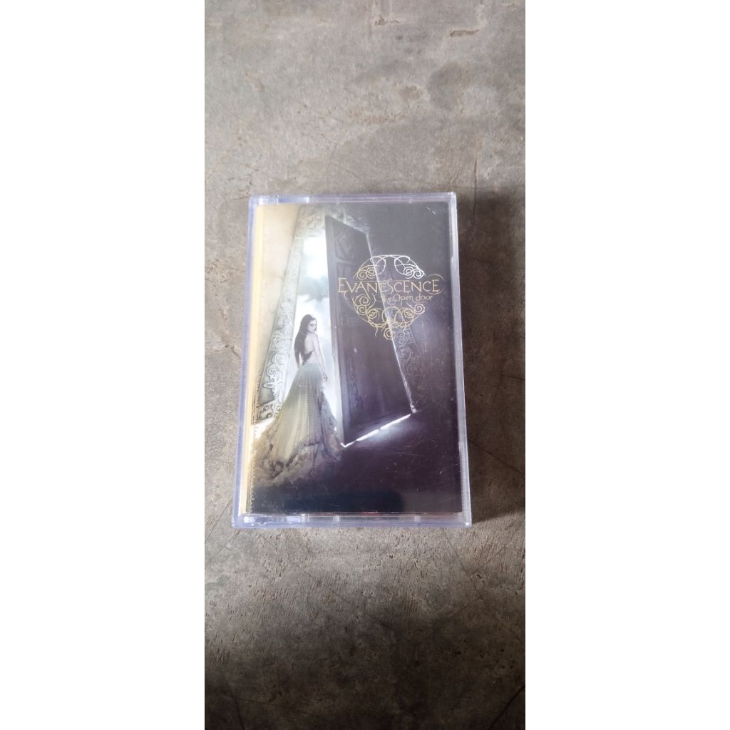 kaset pita Evanescence album the open door