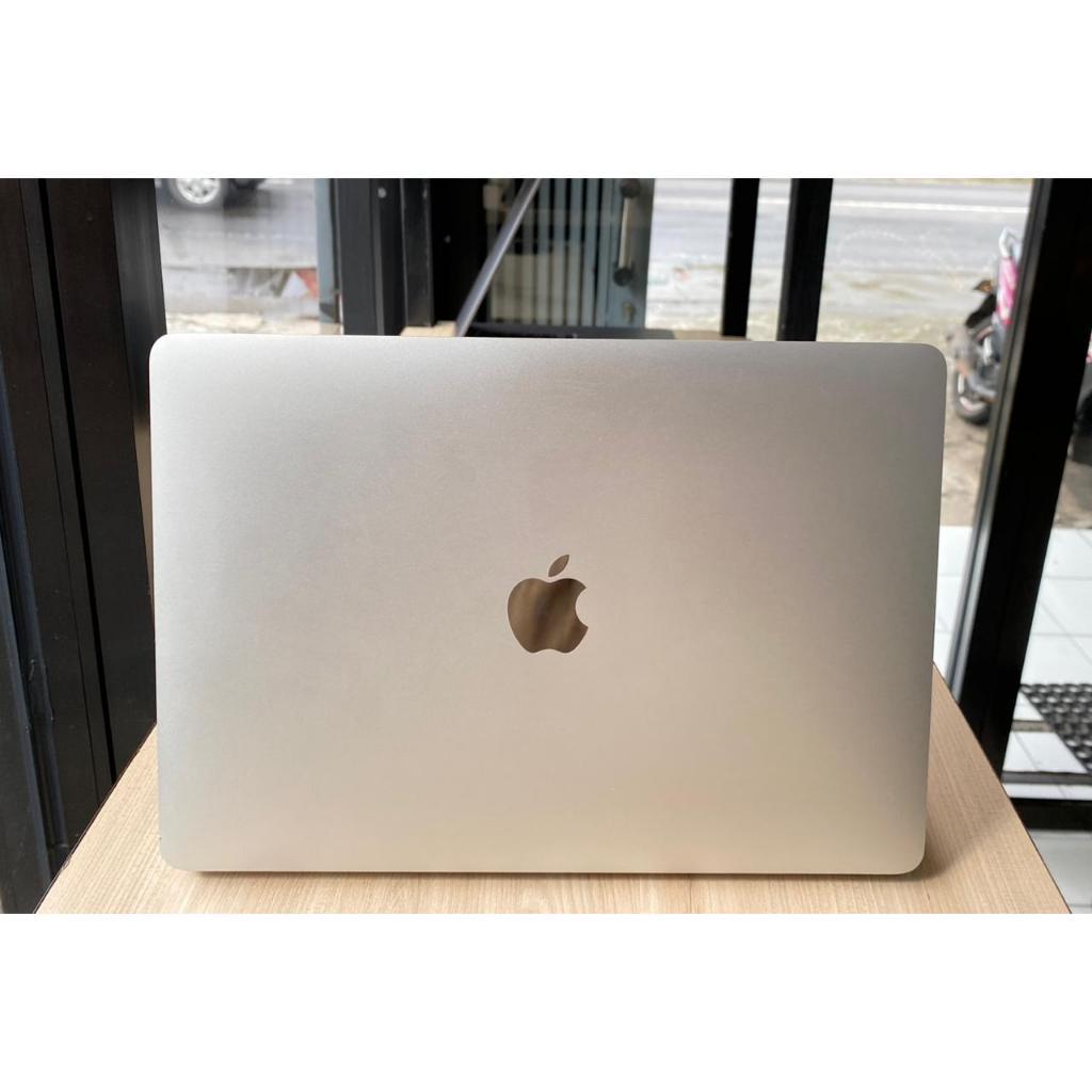 MacBook Air Apple M1 2020 13 Inch Ram 8GB SSD 256GB KB Japan