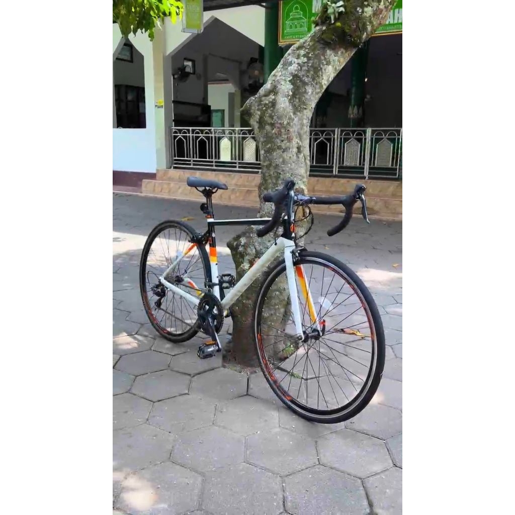 Roadbike polygon strattos s3 (2020) size M (sepeda bekas)