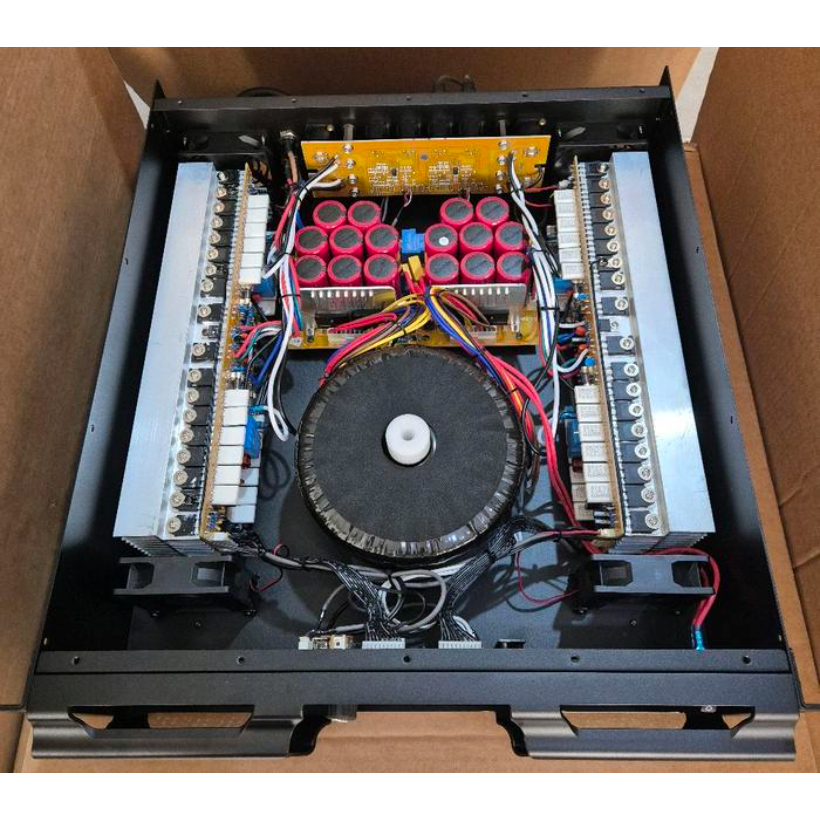 POWER AMPLIFIER SOUNDSTANDARD TD15004 4CH 4X1500 WATT SOUNDSTANDAR 3U td 15004 CLASS H LED LAYAR