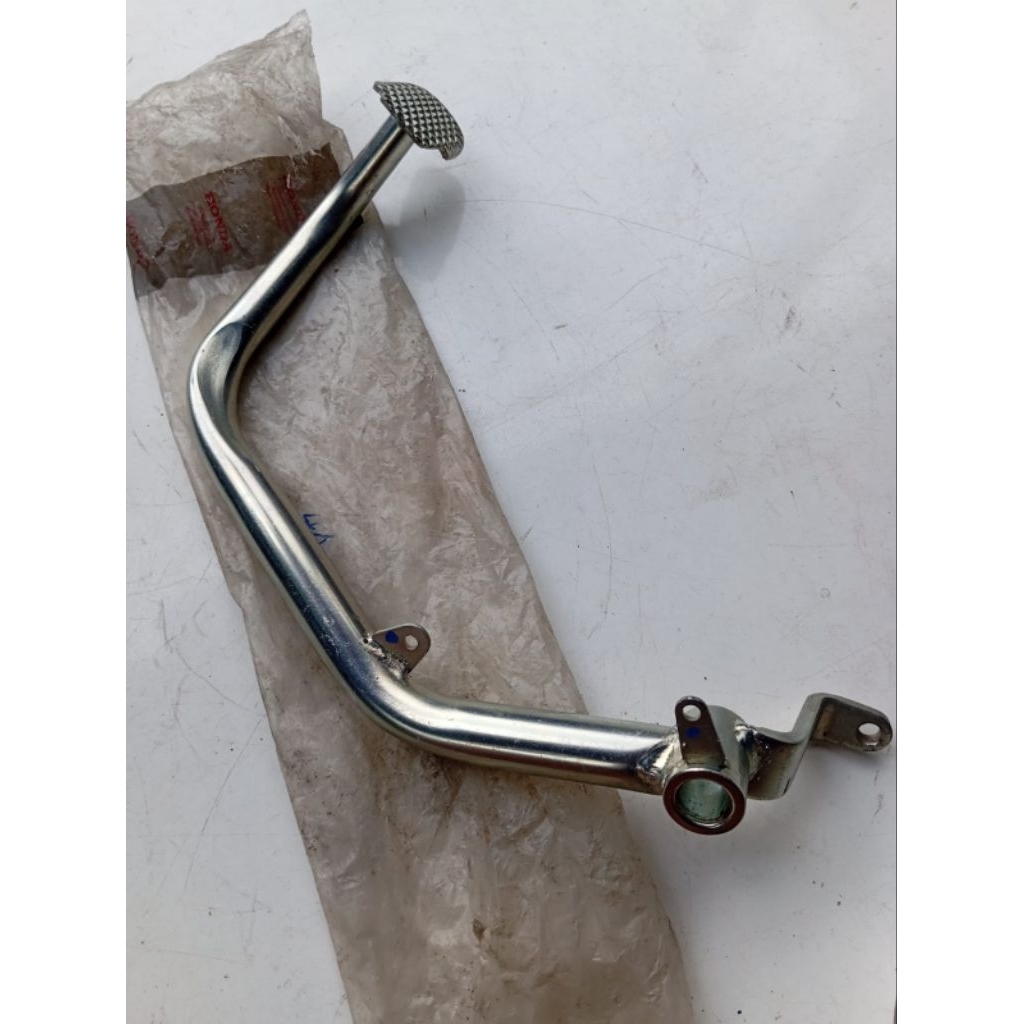 46500KYE900 Pedal pijakan rem Cakram Honda New Megapro 150 Monoshok CW Double disk ori AHM