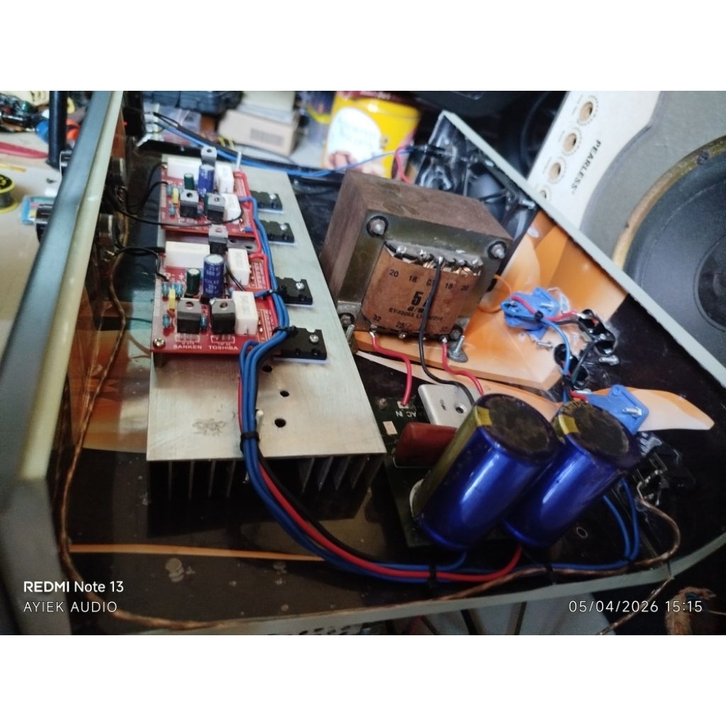 POWER AMPLIFIER 2 CHANNEL