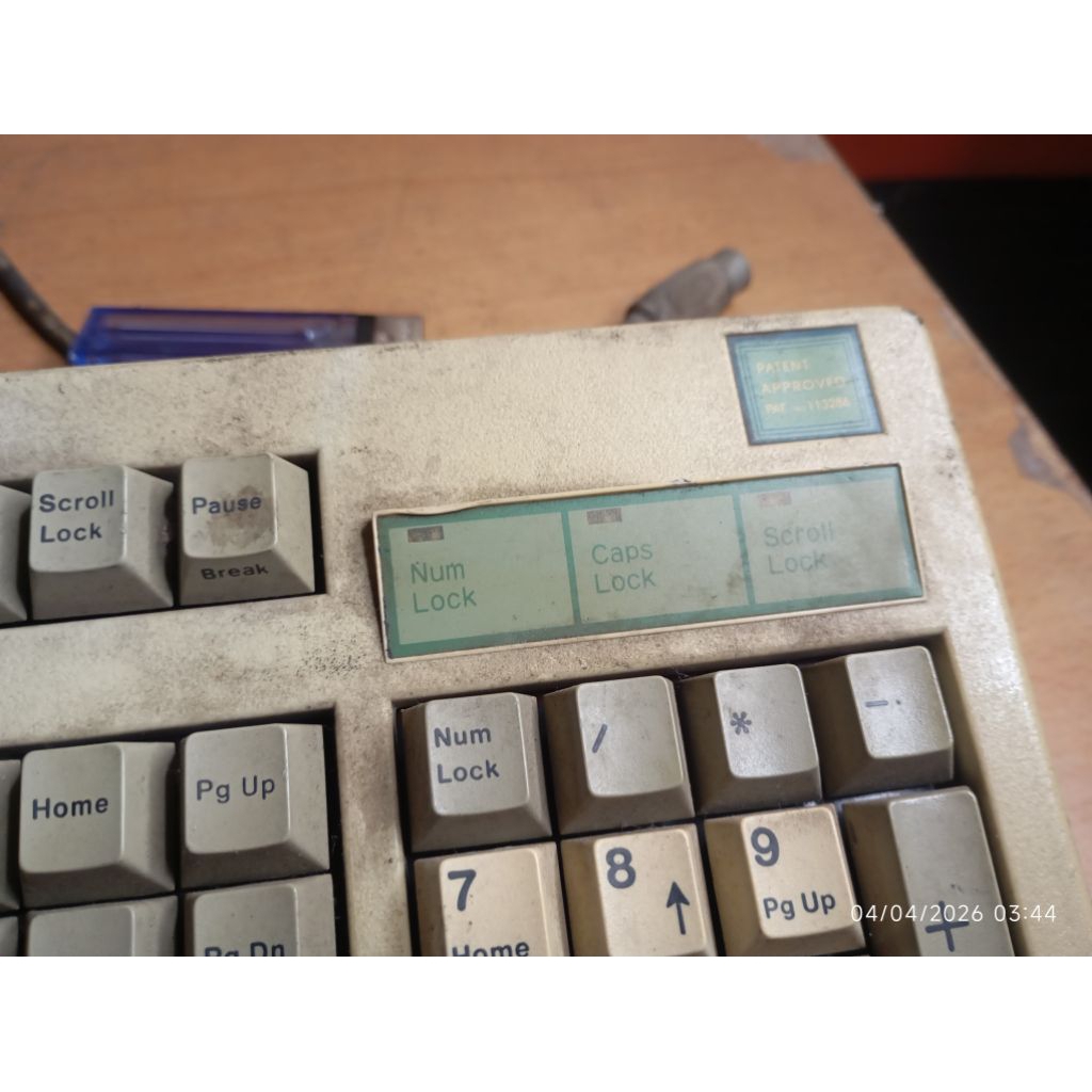 keyboard mekanik jadul vintage segel