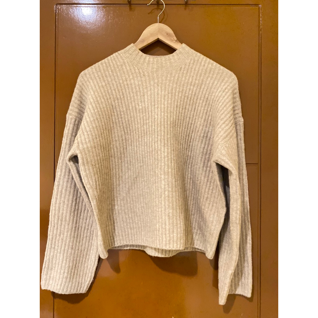 Uniqlo - Souffle Yarn Mock Neck (Beige)