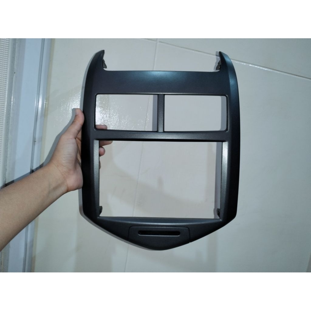 Cover head unit Chevrolet Aveo 2011-2020 (PRELOVED/COPOTAN)