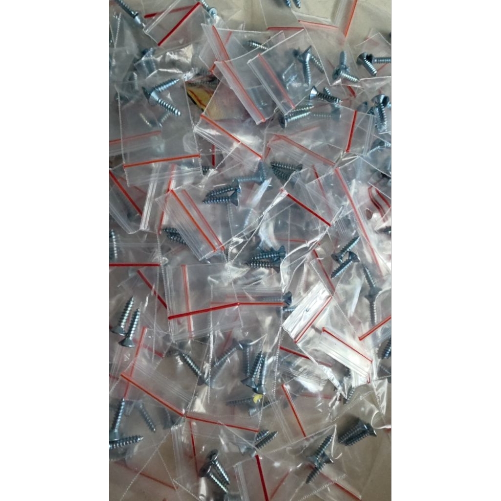 Sekrup 5/8 Baut panjang 5/8 Skrup 1.5 cm Sekrup Baut sudah packing