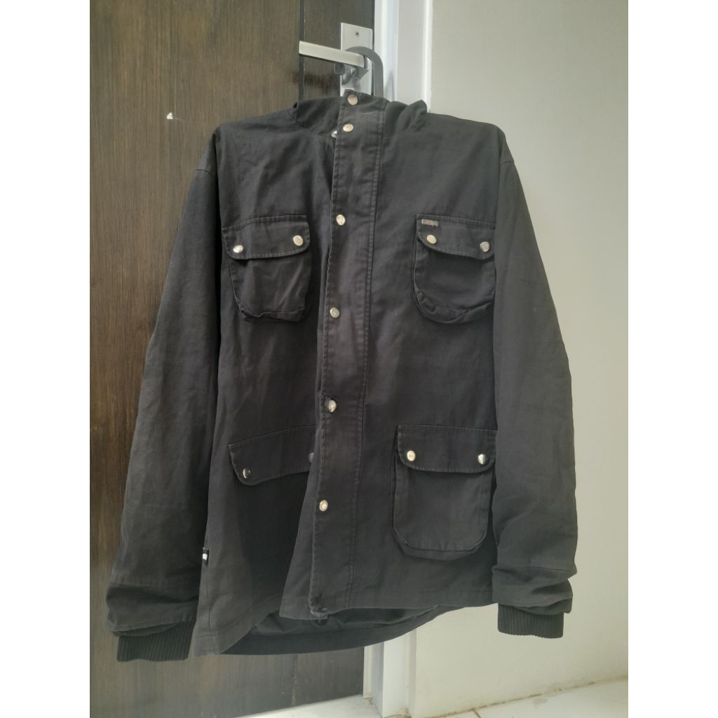 second jaket parka pria relic syndict(baca deskripsi ada minus di saku dan  kancing)