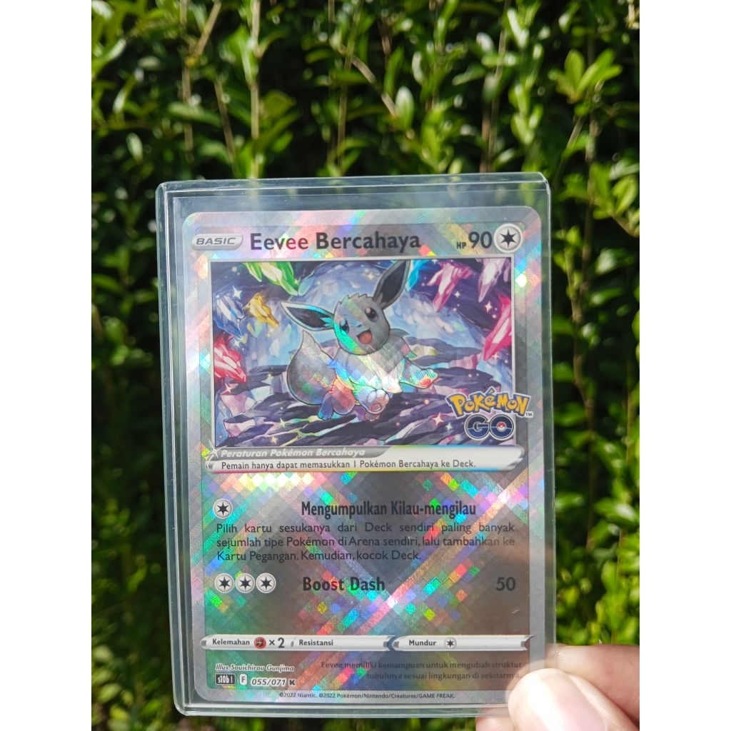 kartu pokemon eevee bercahaya edisi pokemon go