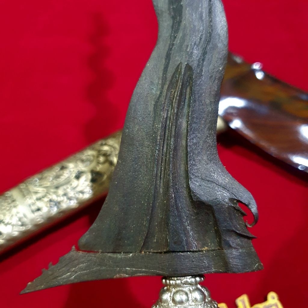 Keris Sengkelat Luk 13 Keleng Pajang Mataram sepuh.