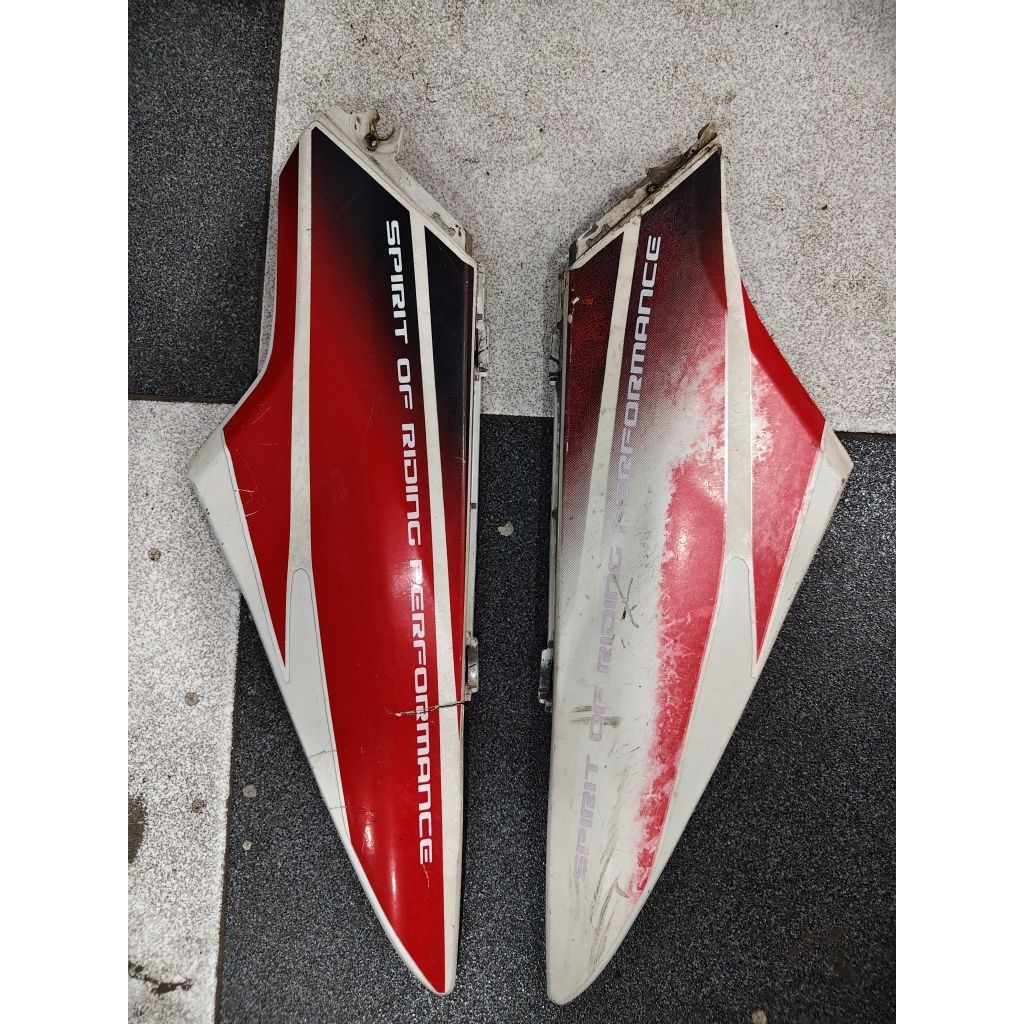 cover sambungan body supra x 125 batman original copotan
