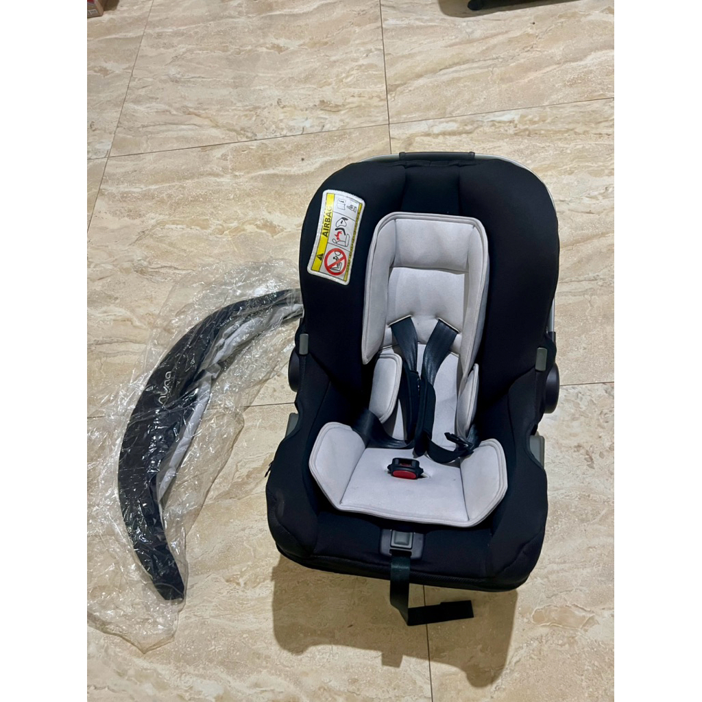 PRELOVED Nuna pipa carseat