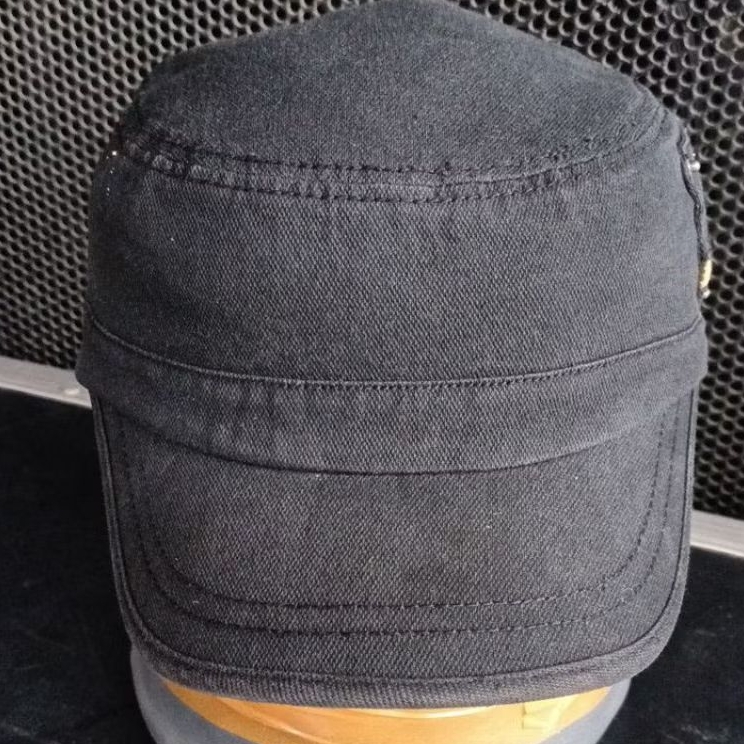 Topi komando Buckaroo jeans second