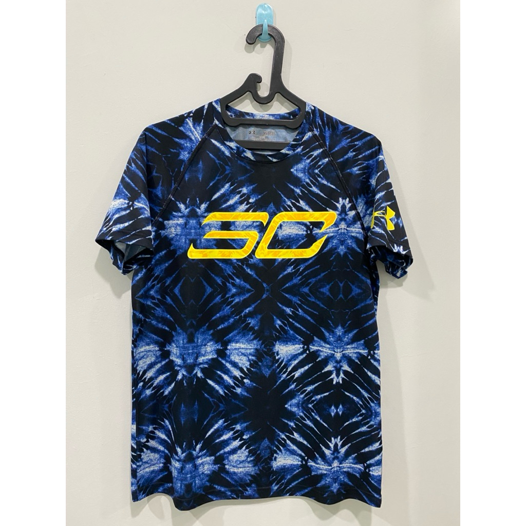Tshirt kaos Under Armour Steph Curry Tie Dye XS